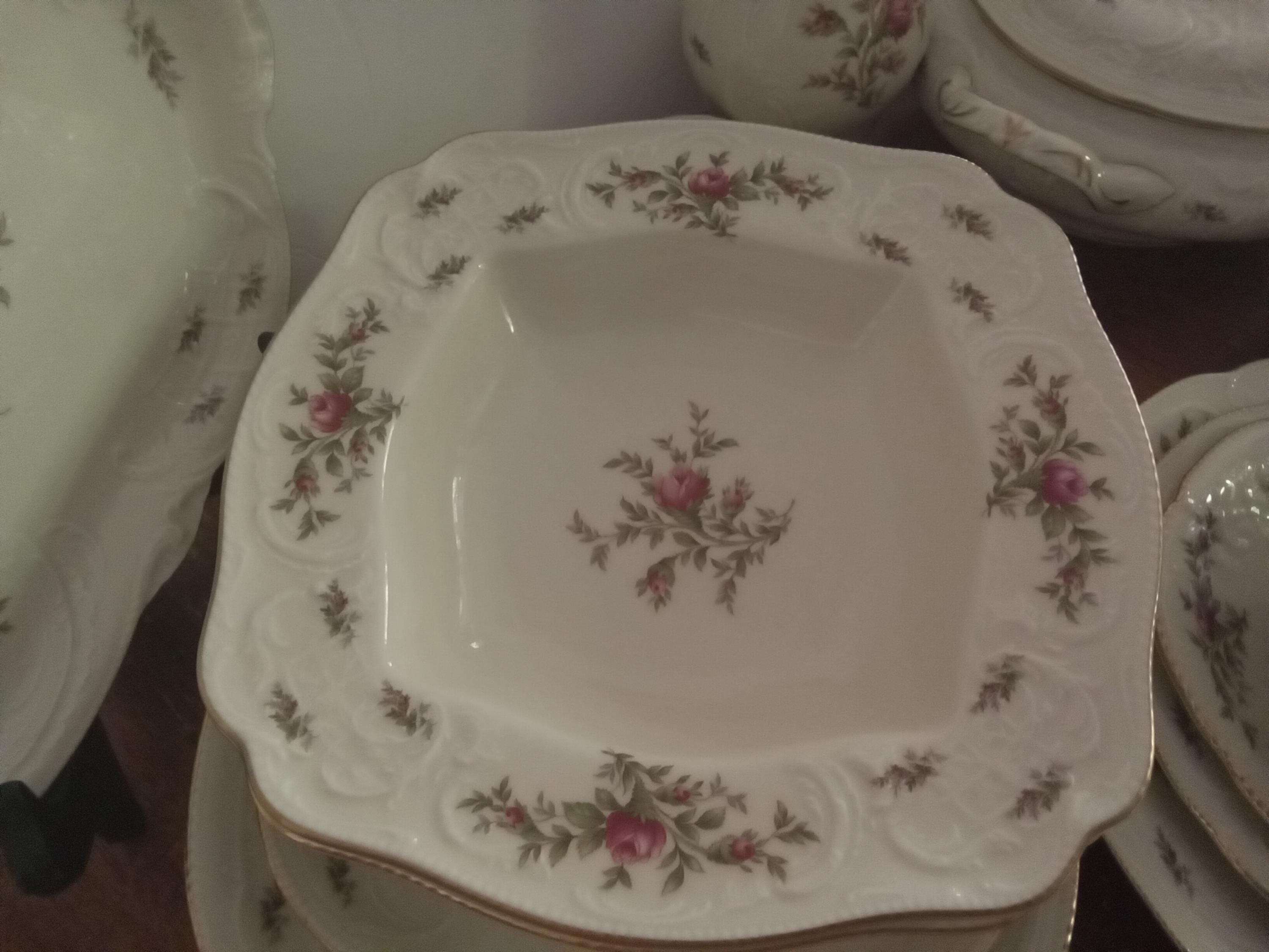 Rosenthal Classic Rose Collection Red Rose Dinner Set 6 Pieces