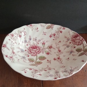 Johnson Bros Rose Chintz Oval serving bowl made in England