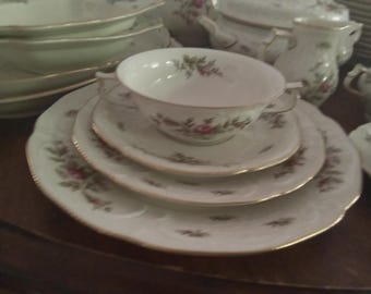 Rosenthal Classic Rose Collection Red Rose Dinner Set 6 Pieces