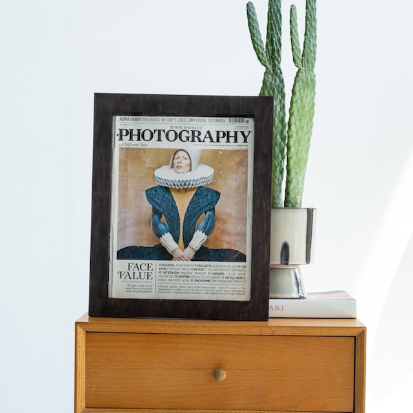 Sports Illustrated Magazine, Picture Frame, Magazine Frame, Wood Picture Frame, Collectible Magazine Display, Magazine Display Case Frame