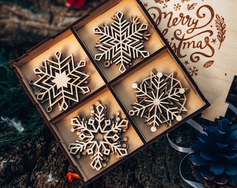 Snowflake ornaments for christmas tree, Snowflake ornament sets, Snowflake christmas ornaments, Christmas ornaments set wood