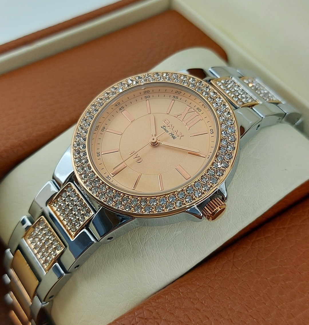 Damen Uhren Omax Uhr Since 1946 Preis OMAX Women's Diamond Fashion