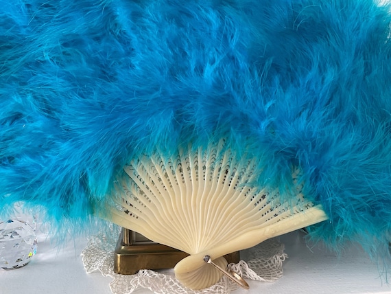 Vintage Feather Fan with lovely turquoise feather… - image 1