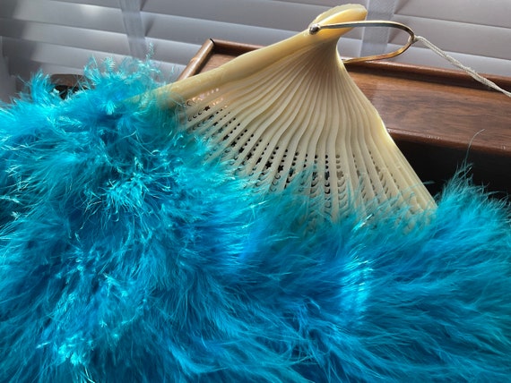 Vintage Feather Fan with lovely turquoise feather… - image 9
