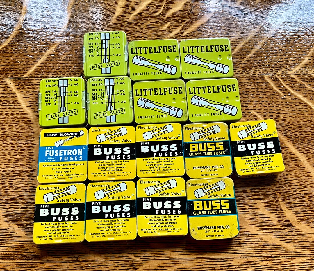 Set of 16 Glass Fuses in Tiny Tin Boxes Most Have 5 Glass Fuses in ...