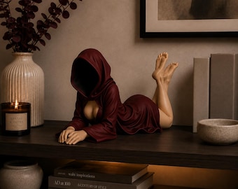 顔のないフードを被った女性のSTLファイル、ゴシック風の棚飾り彫刻、ダークファンタジー3Dプリントファイル