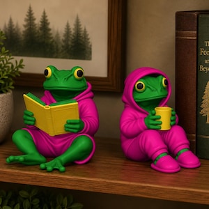 Cozy Frog Reading Book & Coffee Frog STL 3MF | Hoodie Shelf Sitter (3D Print File)