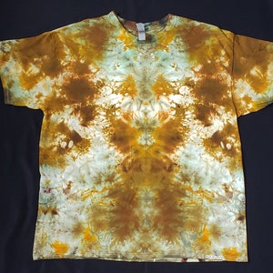 Trippy Drippings Tie Dye, Adult XL Ice Dye T Shirt.