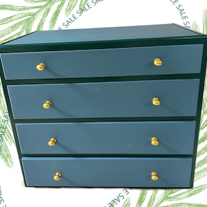 Vintage chest of drawers