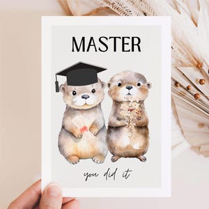Meester felicitatiekaart schattige otterkaart, masterdiploma, kaart meester, afstudeercadeau meester geslaagd - ansichtkaart DINA6 - Hej.Otti®