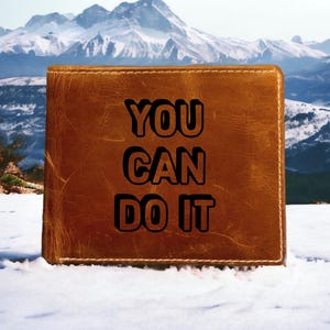 Billetera de cuero You Can Do It, plegable, de primera calidad, con cita de Buffalo, regalo NUEVO