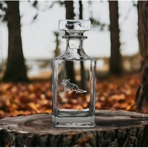 Mouse Whiskey Decanter: Personalized Bourbon Gift (26 Oz)