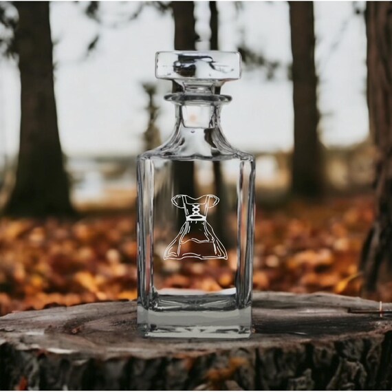 Dirndl Dress Decanter: German Bourbon Whiskey Glass (26 Oz)