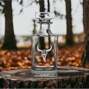 Bull Skull Whiskey Decanter: 26 Oz Bourbon Glass, Western Barware
