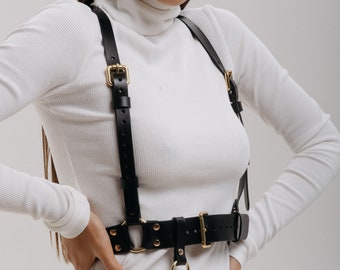 Shoulder harness and belt, Chest harness belt, Leather belt harness, Breast harness, Dress belts for women, Waist belt with chain