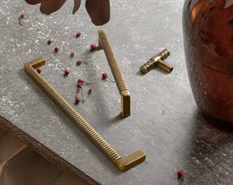 Modern Bronze Cabinet Handles Kitchen Knob Pull Wardrobe Furniture Handle for Cabinet Living Room Home Office Bedroom Bathroom T-Bar Handles