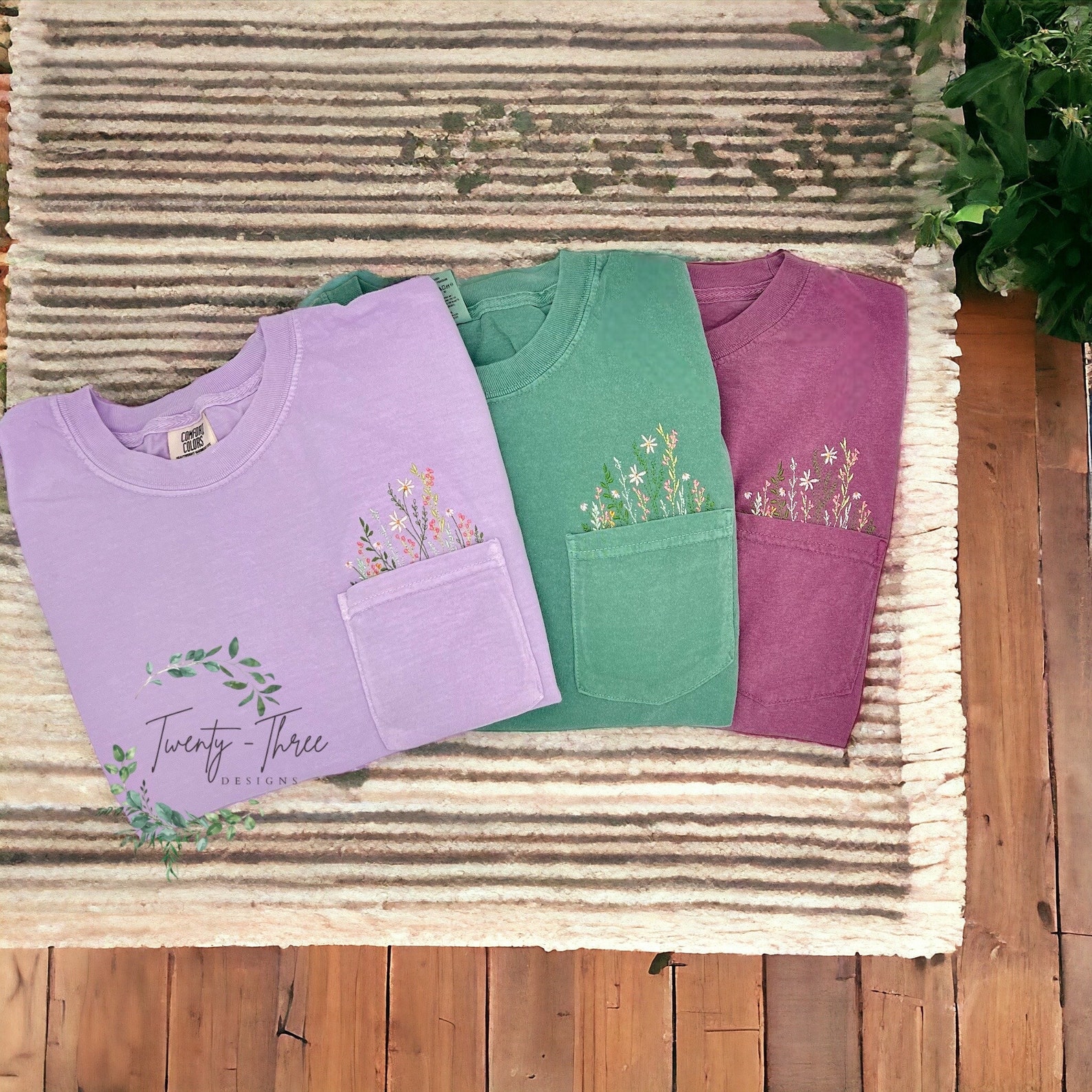 Embroidered Crewneck Wildflower Pocket T-shirt, Embroidered Flower ...