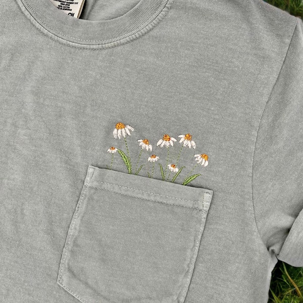 Embroidered crewneck daisies pocket t-shirt, Embroidered flower shirt, Embroidery, Floral pocket tee, Comfort Colors t-shirt, daises,