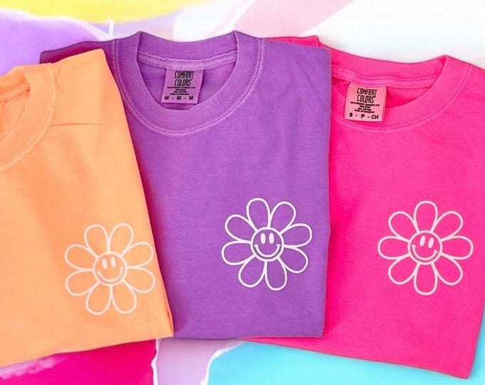 Retro Flower SmileFace 3D Puff shirt, Fun & Trendy Vintage Graphic Comfort Color Happy Face Smile Summer T-Shirt, Extended sizes available.