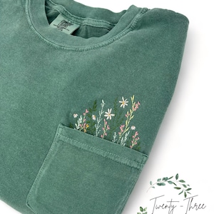 Embroidered crewneck wildflower pocket t-shirt, Embroidered flower shirt, Spring clothing, Floral pocket tee, Comfort Colors tshirt image 4
