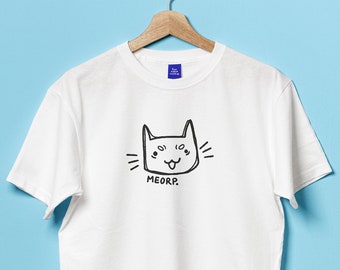Könnte beinhalten: Weißes T-Shirt mit einer schwarz-weißen Illustration einer Katze mit dem Text "MEORP."