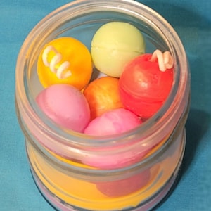 Yum Yum Bubblegum Candle | Scented Candle | Bubblegum | Hand Poured in NC | 9oz Coconut Soy Candle | Black Owned Candles | Homemade Candle