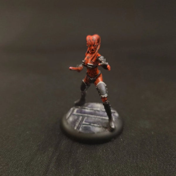 Darth Talon Star Wars Legion Miniature avec sabre laser dessiné | Miniatures de jeu de rôle de science-fiction | Miniature Twi'lek femelle personnalisée | Dessin de fan