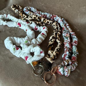 Scrunchie Lanyard | multiple patterns