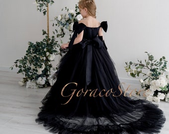 Off shoulder flower girl dress, Black dress for girls, Flower girl dress traingirl ball, Special occasion girl dress, Tulle toddler dress