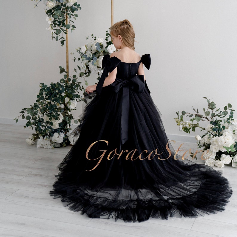floor length prom dresses A-Line Off-the-Shoulder Long/Floor-Length Satin Dress/Evening Dre COLOR:White (Pre-sale) (Additional Production) LOT OF GOLDEN METAL RCT-Angel-202525