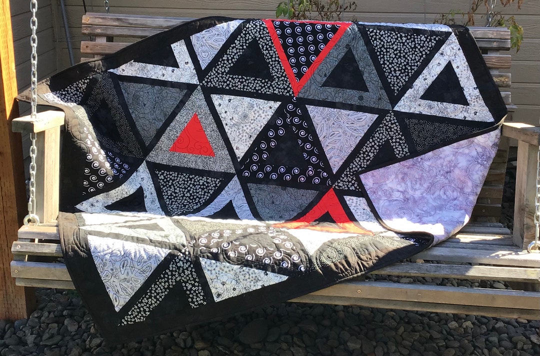 Black and White Quilt - Etsy