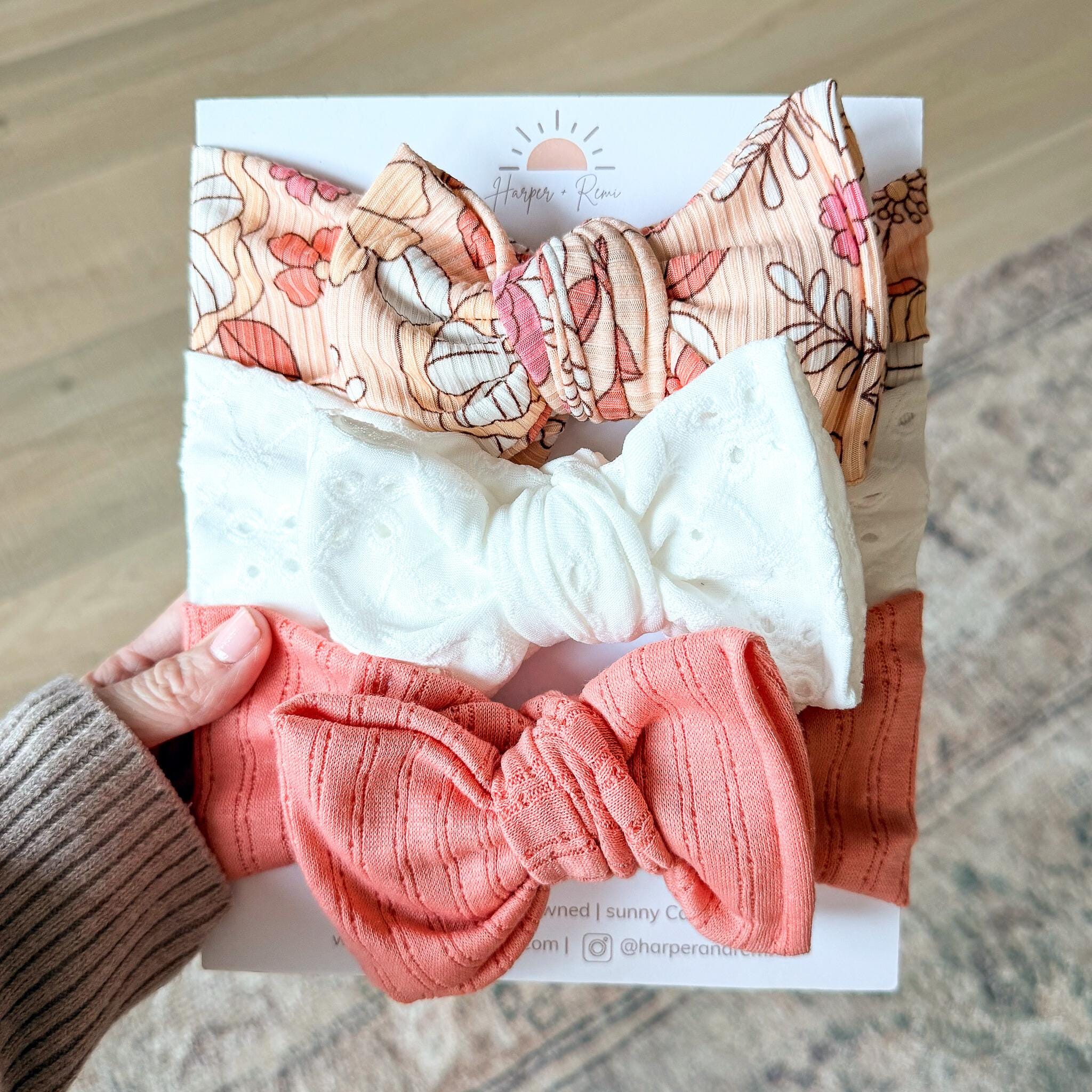 Coral & butterfly hair bow - great for thick hair Dainty Bow Clip, Coral – Everyday Chic Boutique main image 2