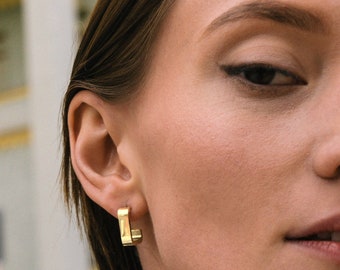 Sosno Square Huggie Hoop Earrings | Minimalist Earrings | 18k Gold Plated Geometric Earrings | Gold Hoop Earrings | Square Hoops