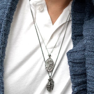 Ténéré-hangerketting | Levensboom ketting met zilveren munt | Gelaagde ketting | Ovale medailleketting heren met verstelbare ketting