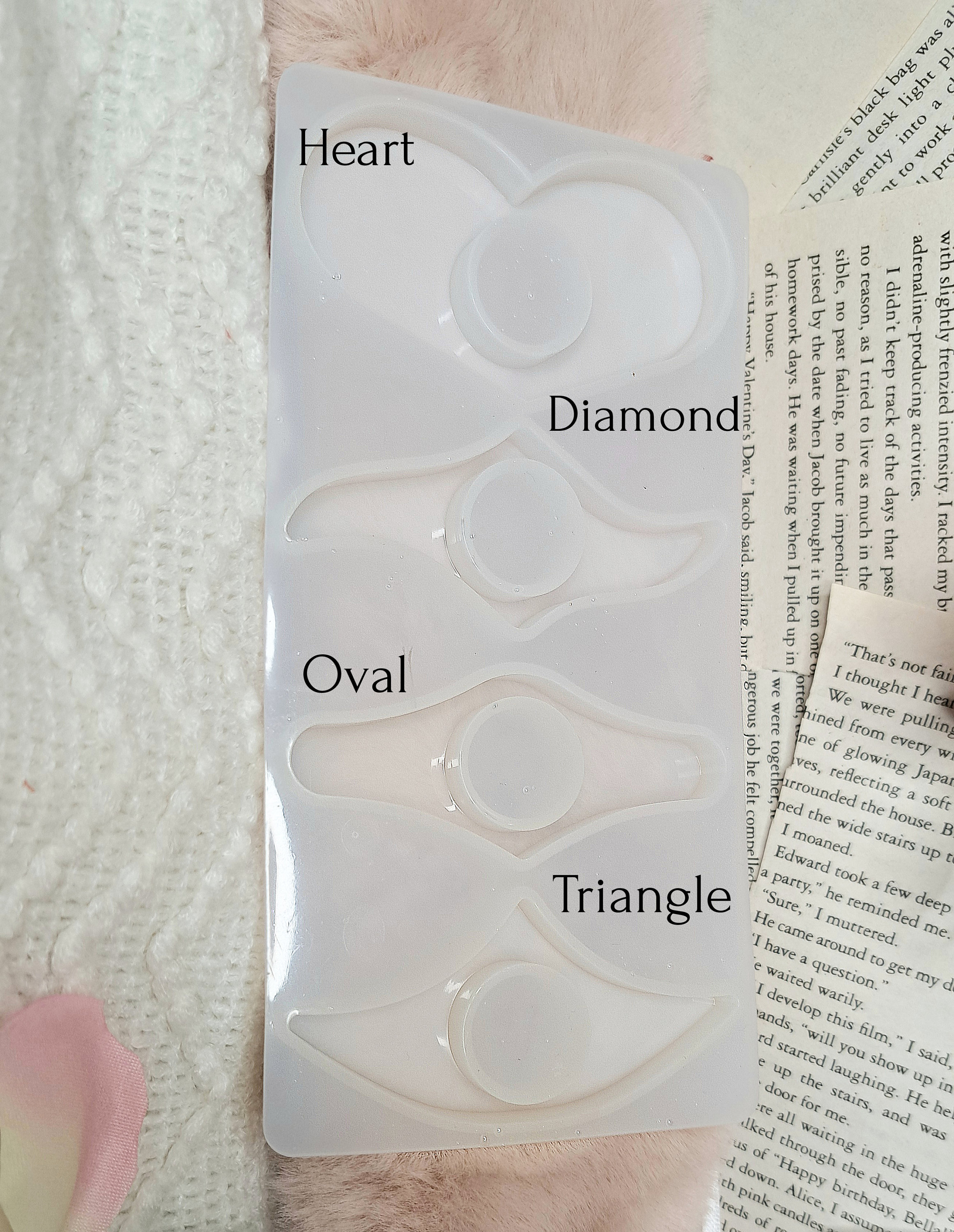 50Pcs Resin Bookmark Holder 6 X 2 Inches Kraft