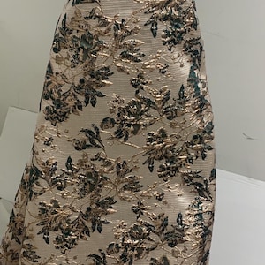 A 3 yards floral metalic Brocade fabric. color Hunter Green 56&quot;