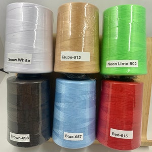 Hilos de coser Tex 40, 100 % poliéster hilado, 6000 yardas Tex 40, 30/2, T50. Carta de colores disponible por un pequeño cargo. Fabricado en EE. UU.