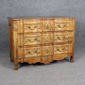 Louis XV Style Country French 3 Drawer Commode, Chest of Drawers, Dresser, Antique Furniture, Home Decor, Furniture, Bedroom Furniture