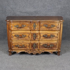 Antique 18th Century French Louis XV Style Commode, Chest of Drawers, Dresser, Vintage Commode, Antique Furniture, Bedroom Furniture, Retro