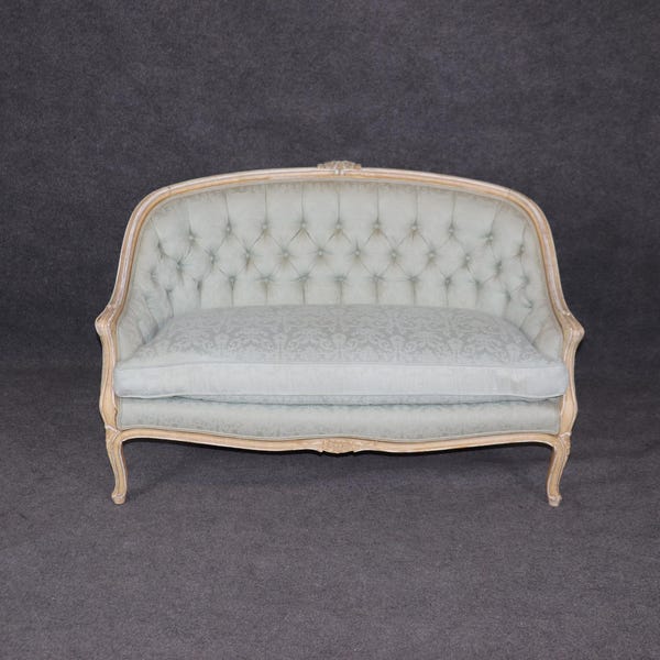 Vintage Louis XV Creme Settee: Upholstered Loveseat Sofa