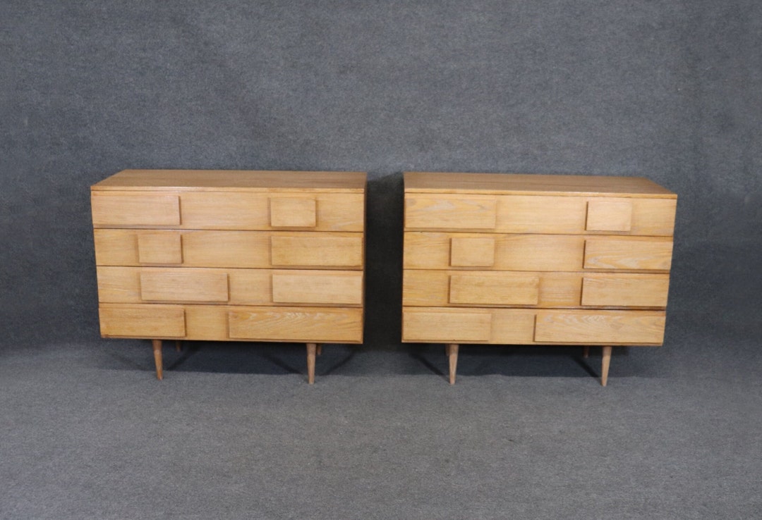 Mcm Mid Century Modern Pair of Dressers in the Manner of Gio Ponti