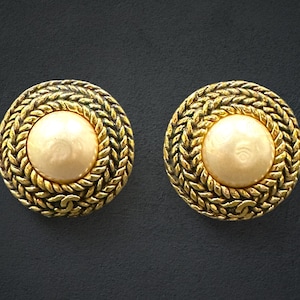 Pair of Vintage Coco Chanel Clip On Earrings, Costume Jewelry, Vintage Jewelry, Chanel Bag, Designer Jewelry, Gucci, Louis Vuitton French