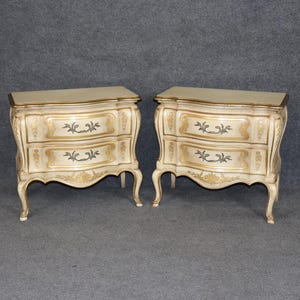 Pair of John Widdicomb Louis XV Style Creme Painted Decorated Nightstands, Side Tables, End Tables, Vintage Nightstands, Furniture, Retro