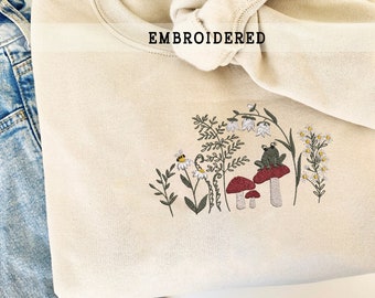 Embroidered Mushroom Frog Sweatshirt, Embroidered Cottagecore, Animal Lover Gifts, Gift For Her, Cottagecore Aesthetic, Wildflowers Hoodie