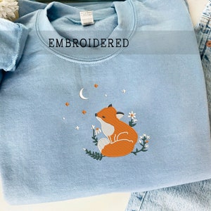 Embroidered Cute Fox Sweatshirt, Gift For Animal Lover, Cottagecore Crewneck, Fox Jumper, Embroidered Fox Sweatshirt, Aesthetic Sweatshirt