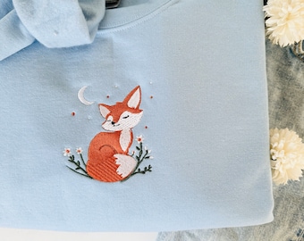 Cute Fox Embroidered Sweatshirt, Animal Lover Pullover, Cottagecore Crewneck, Fox Jumper, Embroidered Fox Sweatshirt, Aesthetic Sweatshirt