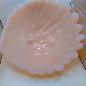 Fenton Blush Pink Clam Shell Bowl It Glows!