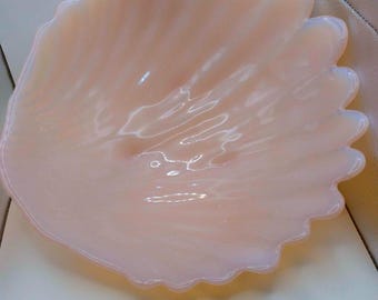 Fenton Blush Pink Clam Shell Bowl It Glows!