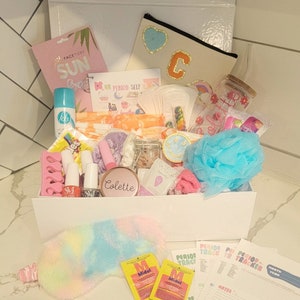 First Period Box,First Period For Teen Girl,First Period Kit,Menstruation Kit,First Flow Care Package,Tween,Personalized Bag,1st Period Kit