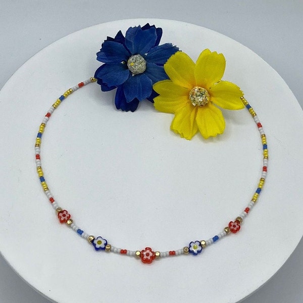 Seed bead flower choker, handmade, Millefiori necklace, choker for teens, Daisy floral choker, boho, beach choker, colorful, floral necklace